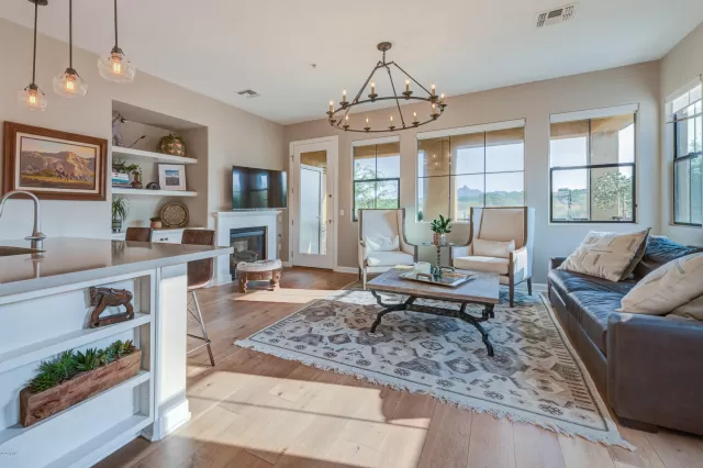 MLS: 6133172 Condo For Sale