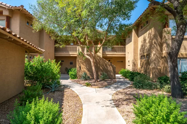 MLS: 6133257 Condo For Sale