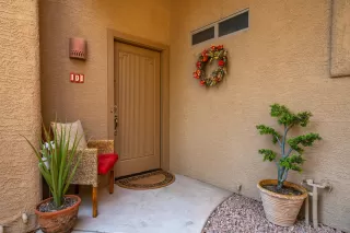 Photo #2: 6133257 Listing