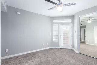 Photo #4: 6133380 Listing