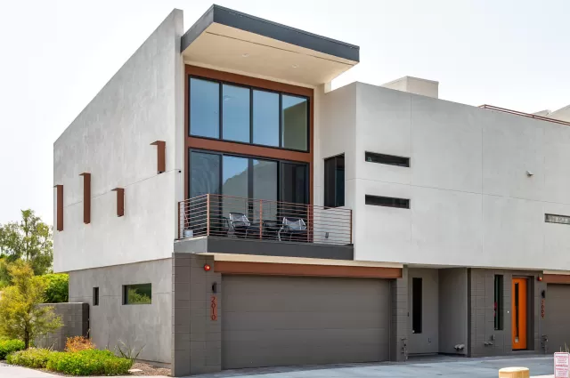 MLS: 6133385 Condo For Sale