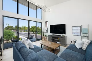 Photo #1: 6133385 Listing 