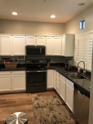 Photo #4: 6133393 Listing