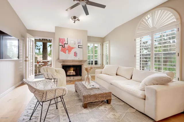 MLS: 6133419 Condo For Sale