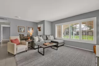 Photo #3: 6133628 Listing