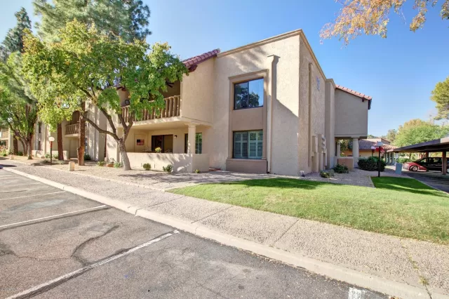 MLS: 6133731 Condo For Sale