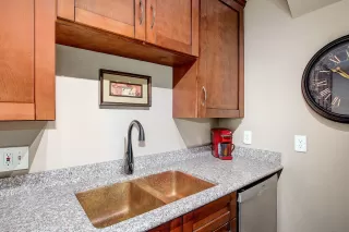 Photo #6: 6133731 Listing