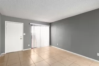 Photo #4: 6133841 Listing 