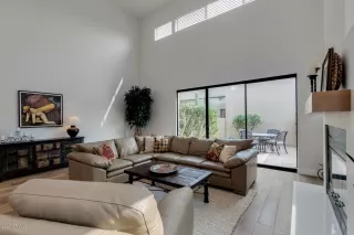 Photo #2: 6133935 Listing 