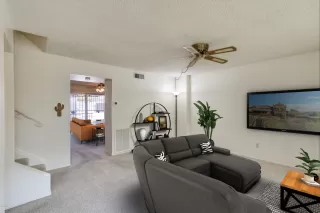 Photo #4: 6133974 Listing