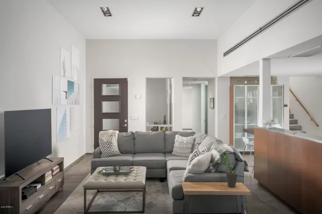 MLS: 6134118 Condo For Sale