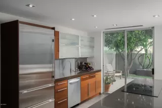 Photo #3: 6134118 Listing