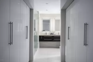 Photo #6: 6134118 Listing