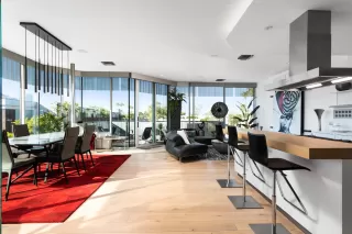 Photo #4: 6134379 Listing