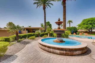 Photo #4: 6134422 Listing