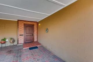 Photo #6: 6134422 Listing