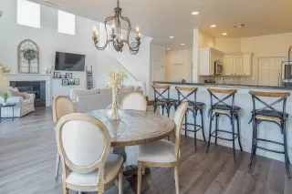 Photo #4: 6134699 Listing