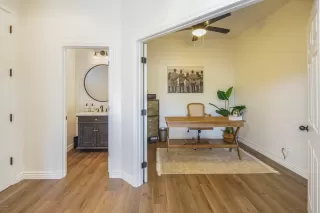 Photo #5: 6134699 Listing