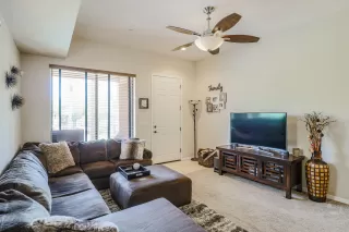 Photo #3: 6134737 Listing