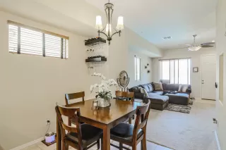 Photo #5: 6134737 Listing