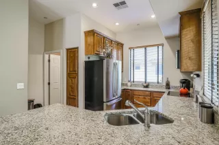 Photo #6: 6134737 Listing