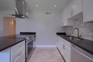 Photo #5: 6134749 Listing