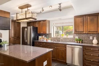 Photo #4: 6134948 Listing