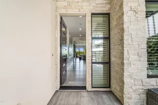 Photo #5: 6134985 Listing