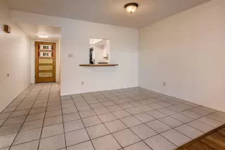 Photo #4: 6135047 Listing