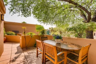 Photo #2: 6135085 Listing