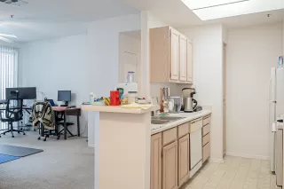 Photo #2: 6135098 Listing