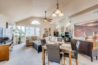 Photo #3: 6135113 Listing