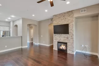 Photo #2: 6135415 Listing