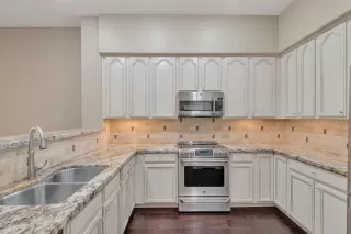 Photo #3: 6135415 Listing