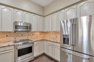 Photo #4: 6135415 Listing