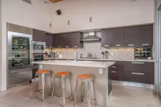 Photo #4: 6135590 Listing