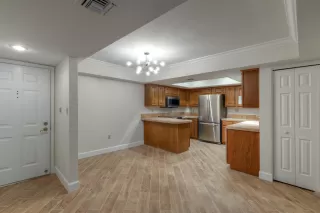 Photo #6: 6135636 Listing