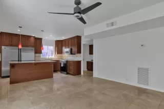 Photo #5: 6135934 Listing