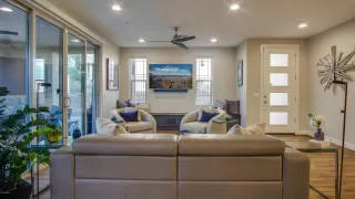 Photo #6: 6136006 Listing