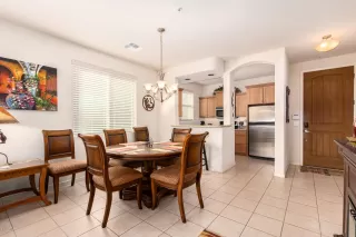 Photo #2: 6136238 Listing