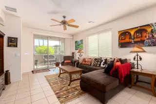 Photo #4: 6136238 Listing