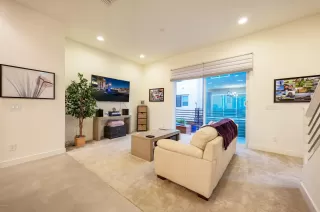 Photo #4: 6136598 Listing 