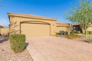 Photo #1: 6136658 Listing