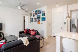 Photo #4: 6136765 Listing