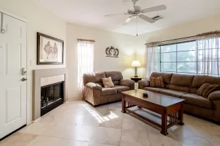 Photo #3: 6137599 Listing