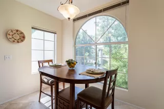 Photo #6: 6137599 Listing