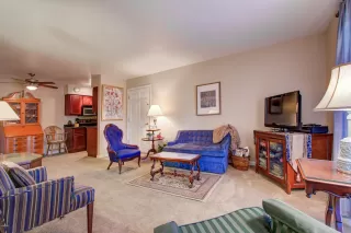 Photo #2: 6137801 Listing