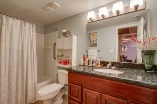 Photo #4: 6137801 Listing