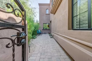 Photo #1: 6137863 Listing