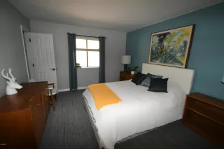 Photo #6: 6137957 Listing